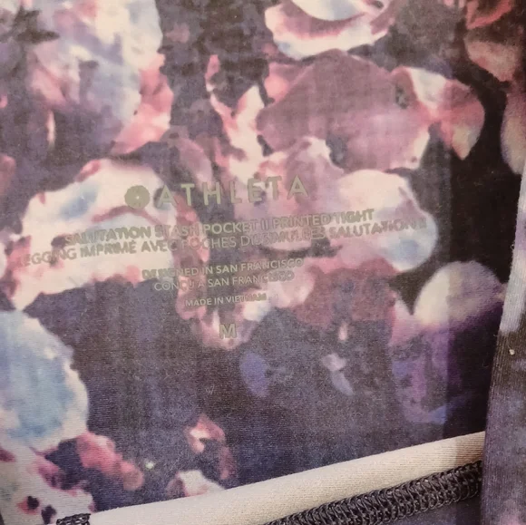 NWOT Athleta Salutation Stash Pocket II Printed 7/8 Tight Dappled Purple Bloom M - Picture 6 of 10